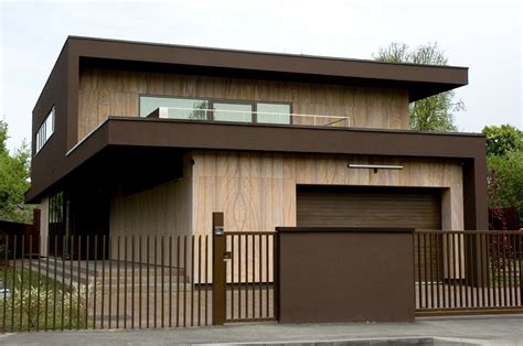 Ąžuolynas Juodkrantėje: poilsio namų fasadas ir apylinkės