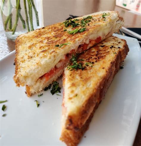 Karštas sūrio sumuštinis